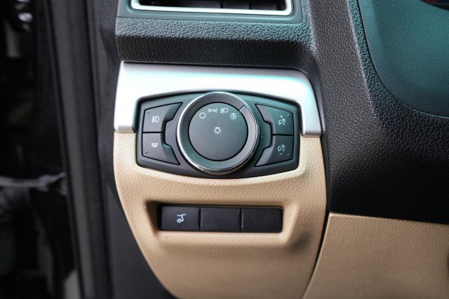 Used 2017 Ford Explorer XLT w/ Equipment Group 201A image 40