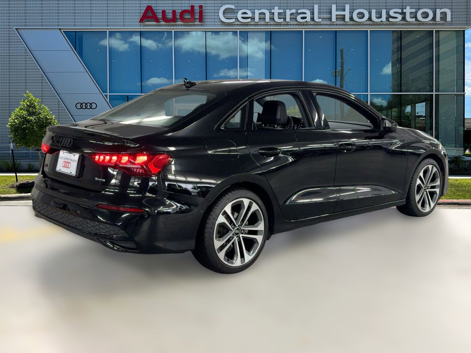 Certified 2025 Audi A3 2.0T Premium w/ Black Optic Package image 9