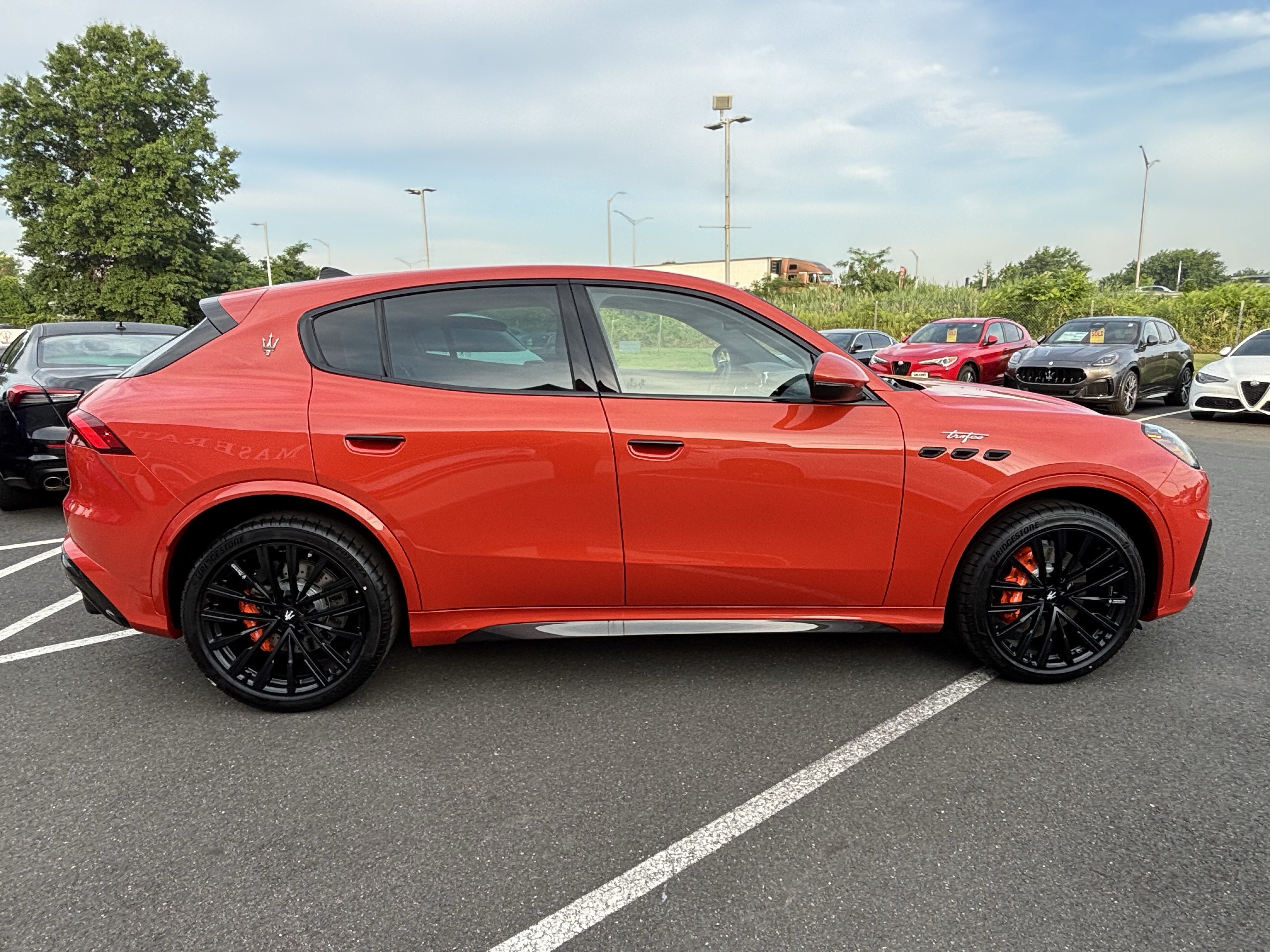 New 2026 Maserati Grecale Trofeo AWD/4WD image 9