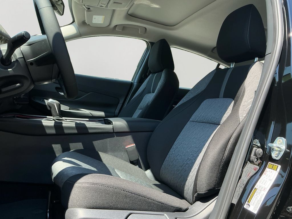 New 2026 Nissan Sentra SV w/ SV Convenience Package FWD image 24