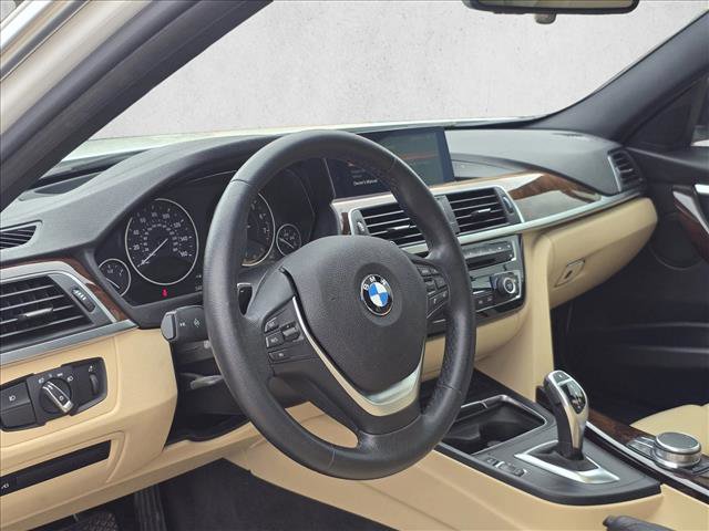 Used 2018 BMW 330i Sedan w/ Premium Package RWD image 13