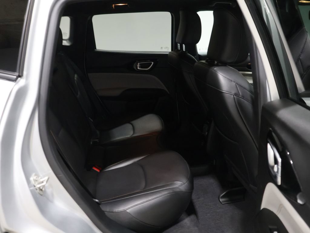 Certified 2024 Jeep Compass Limited image 21