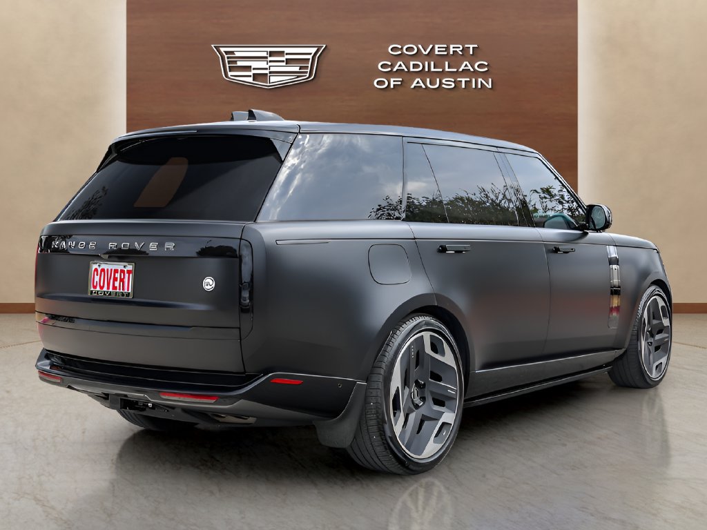 Used 2023 Land Rover Range Rover SV AWD/4WD image 4