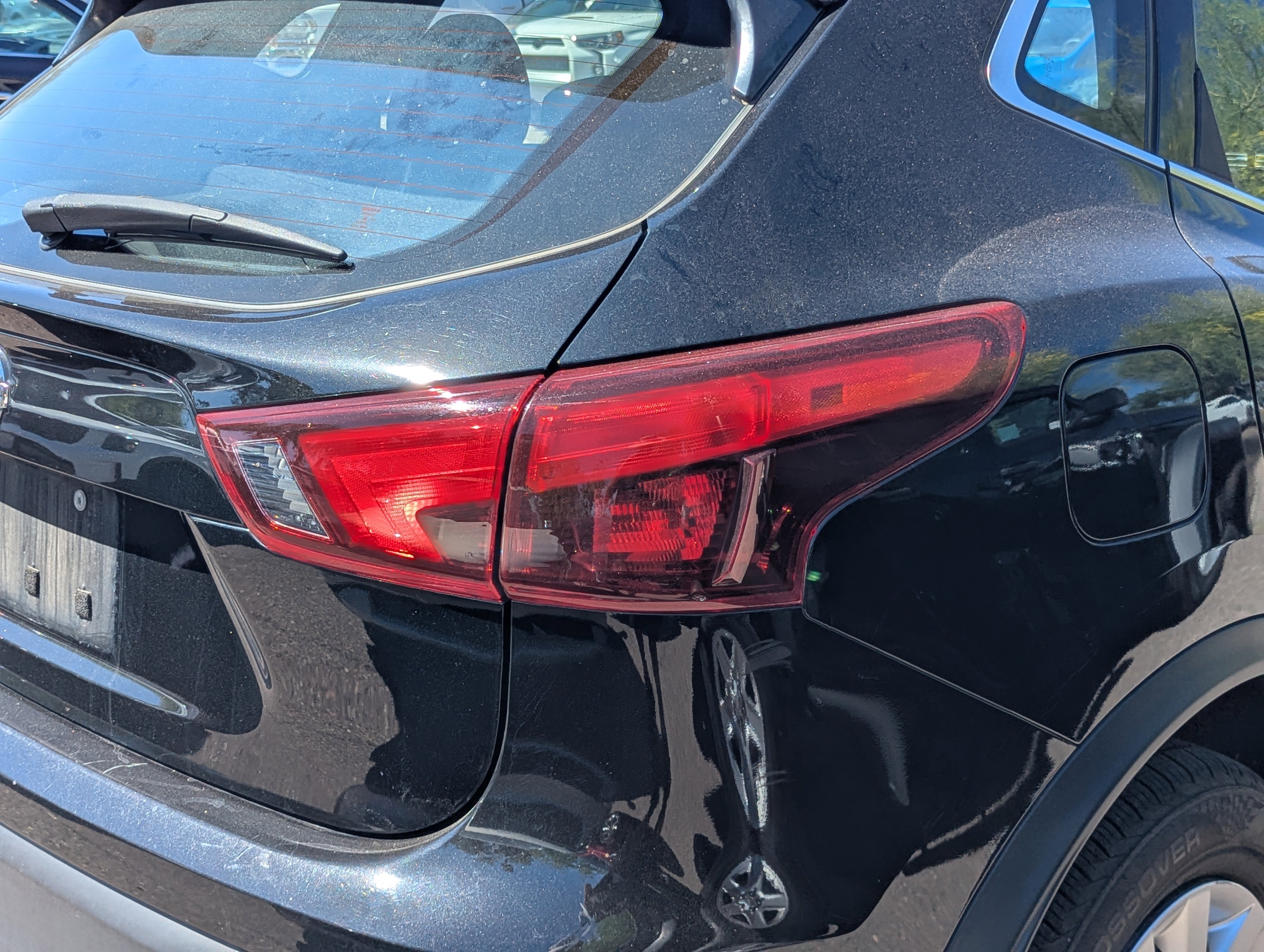 Used 2019 Nissan Rogue Sport S image 10