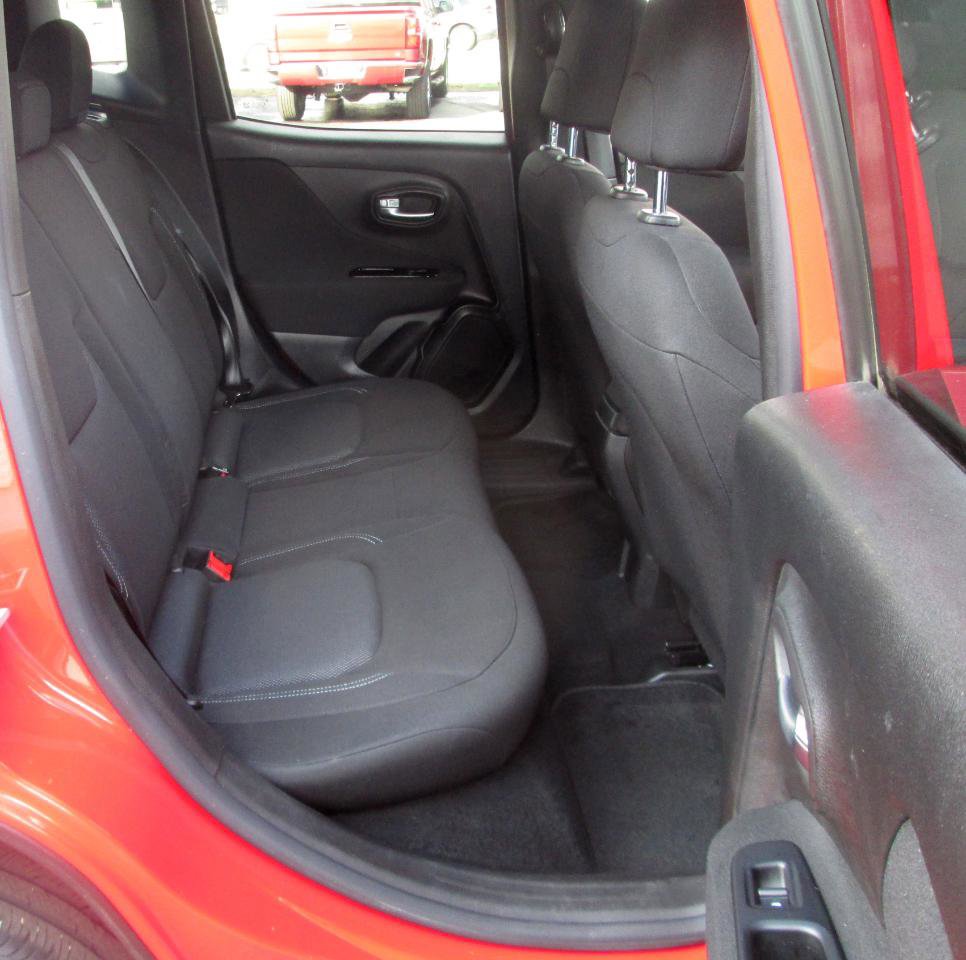 Used 2020 Jeep Renegade Sport image 14