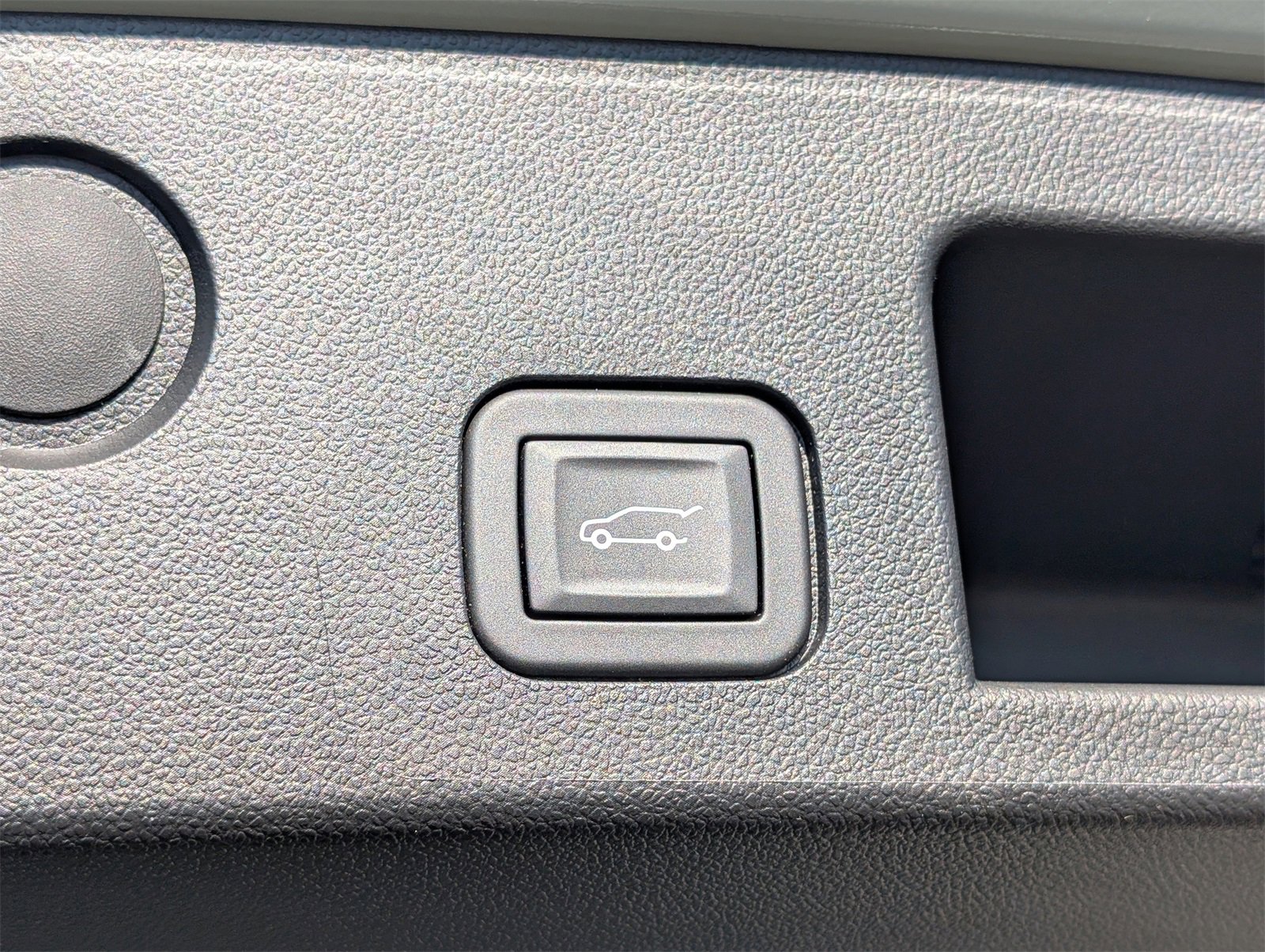 Used 2025 Chevrolet Equinox LT w/ Convenience Package II image 21