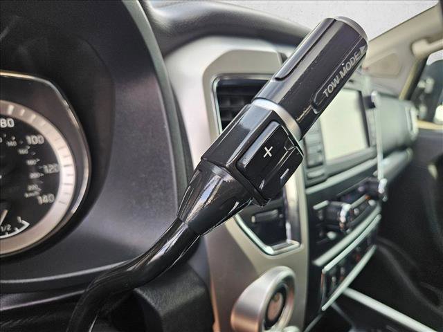 Used 2017 Nissan Titan PRO-4X AWD/4WD image 16
