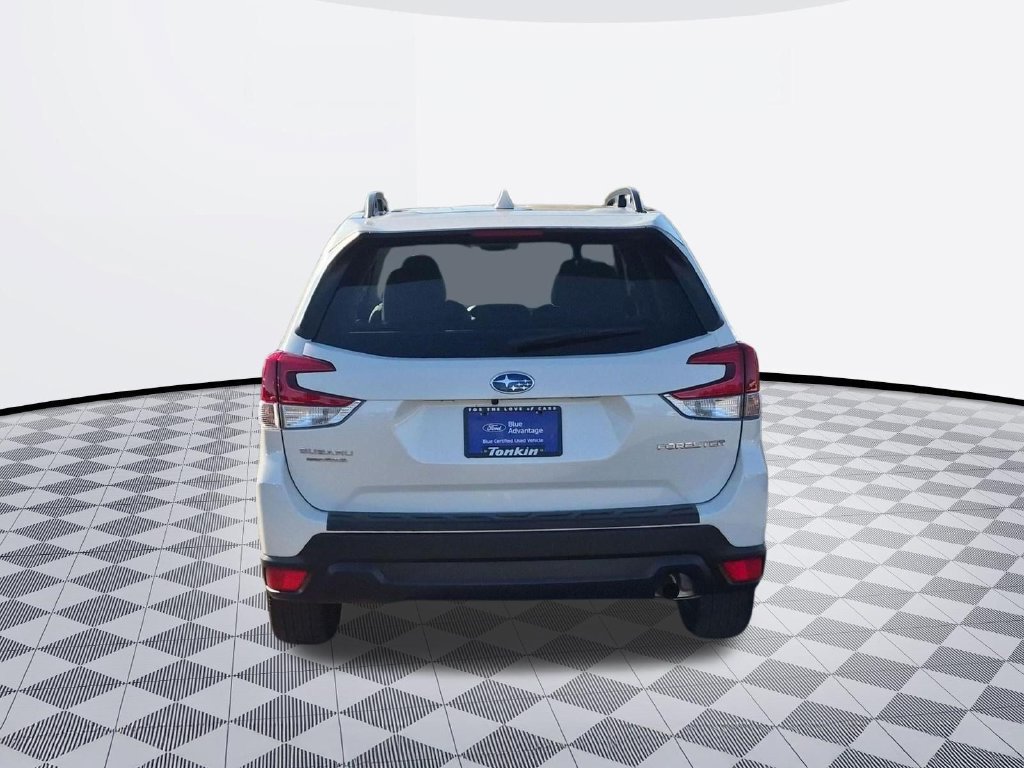Used 2023 Subaru Forester Premium w/ Popular Package #2 AWD/4WD image 5