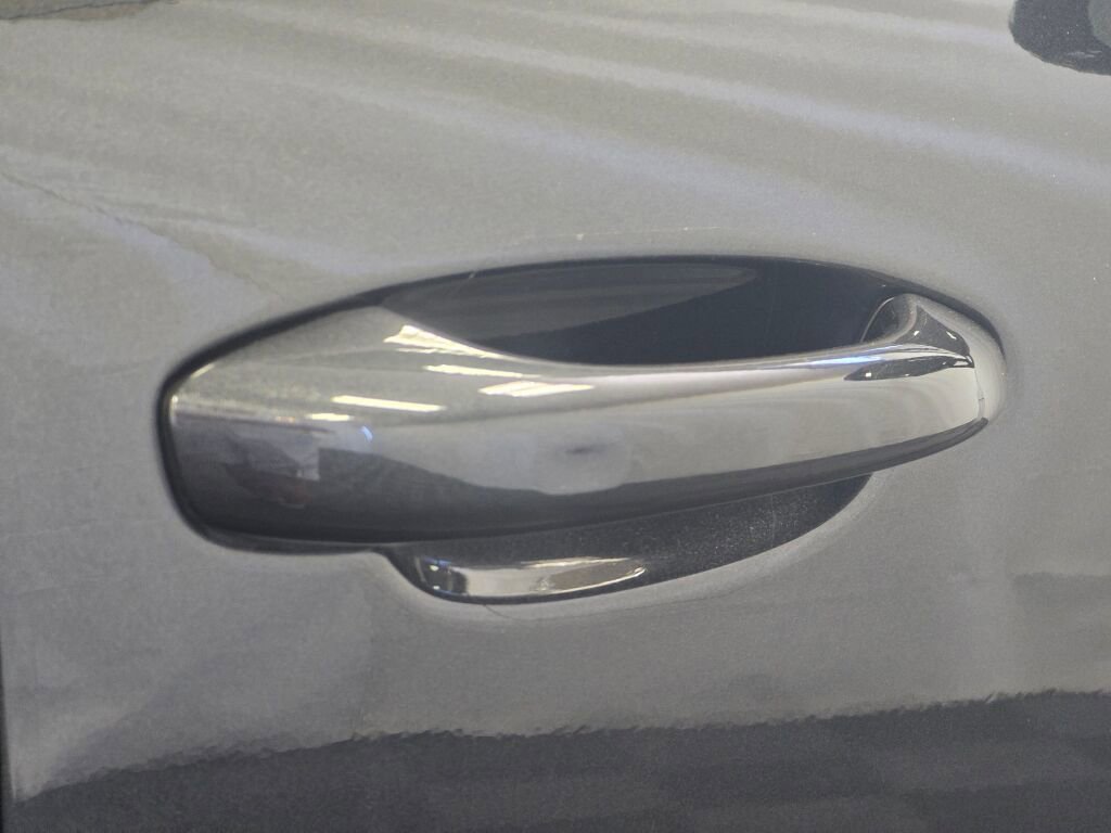 Certified 2024 Porsche Macan image 31