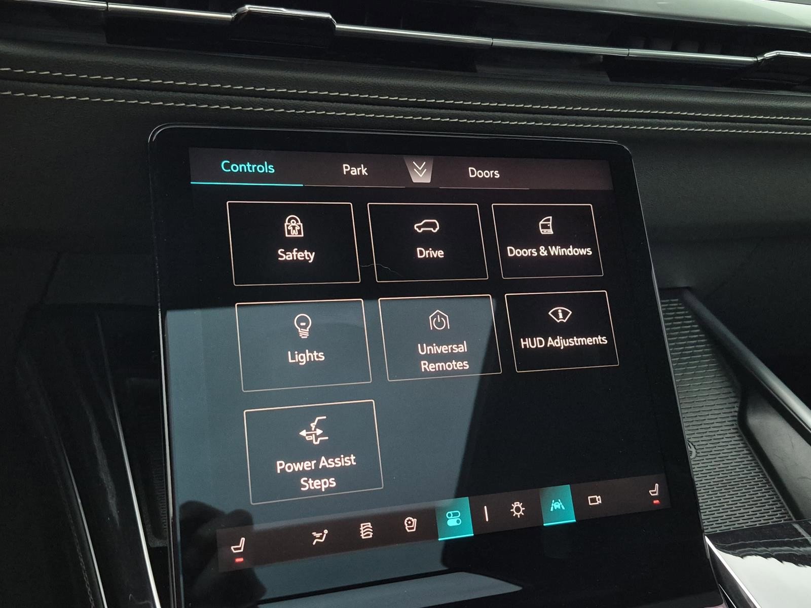 Used 2025 Cadillac Escalade Sport w/ Touring Package RWD image 39