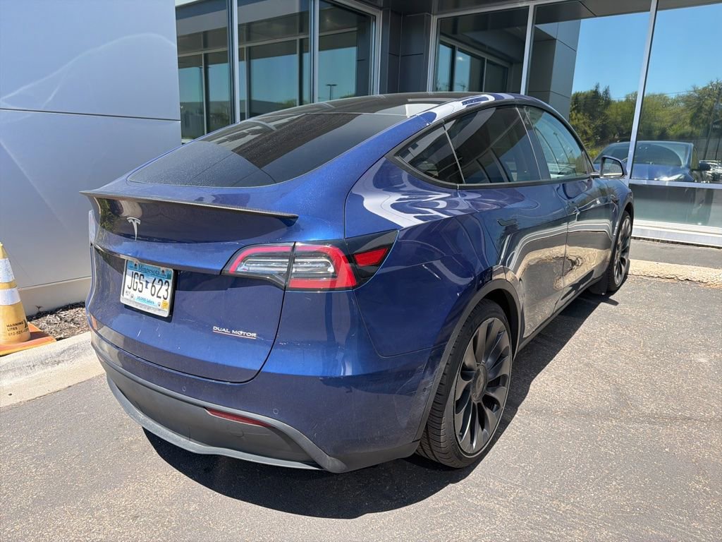 Used 2022 Tesla Model Y Performance AWD/4WD image 3
