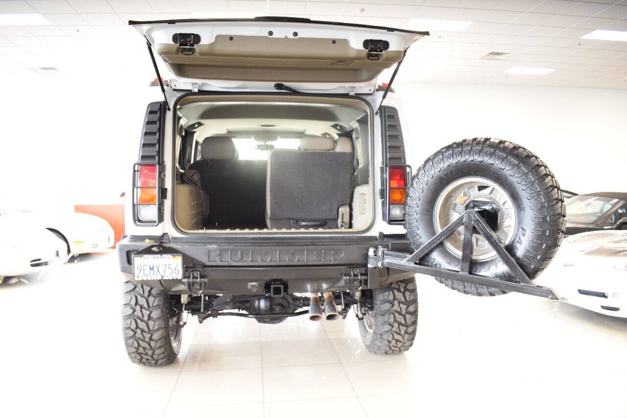 Used 2003 HUMMER H2 w/ Preferred Equipment Group AWD/4WD image 28