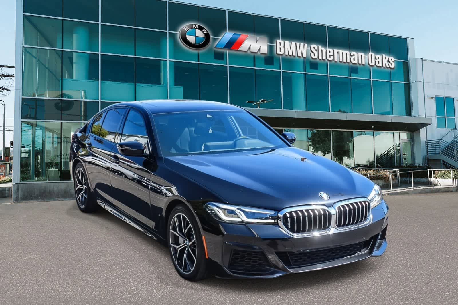Certified 2023 BMW 540i w/ M Sport Package RWD image 3