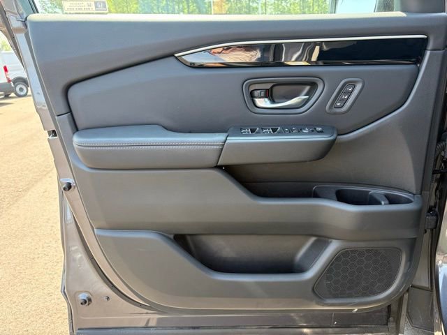 Used 2024 Honda Pilot EX-L image 9