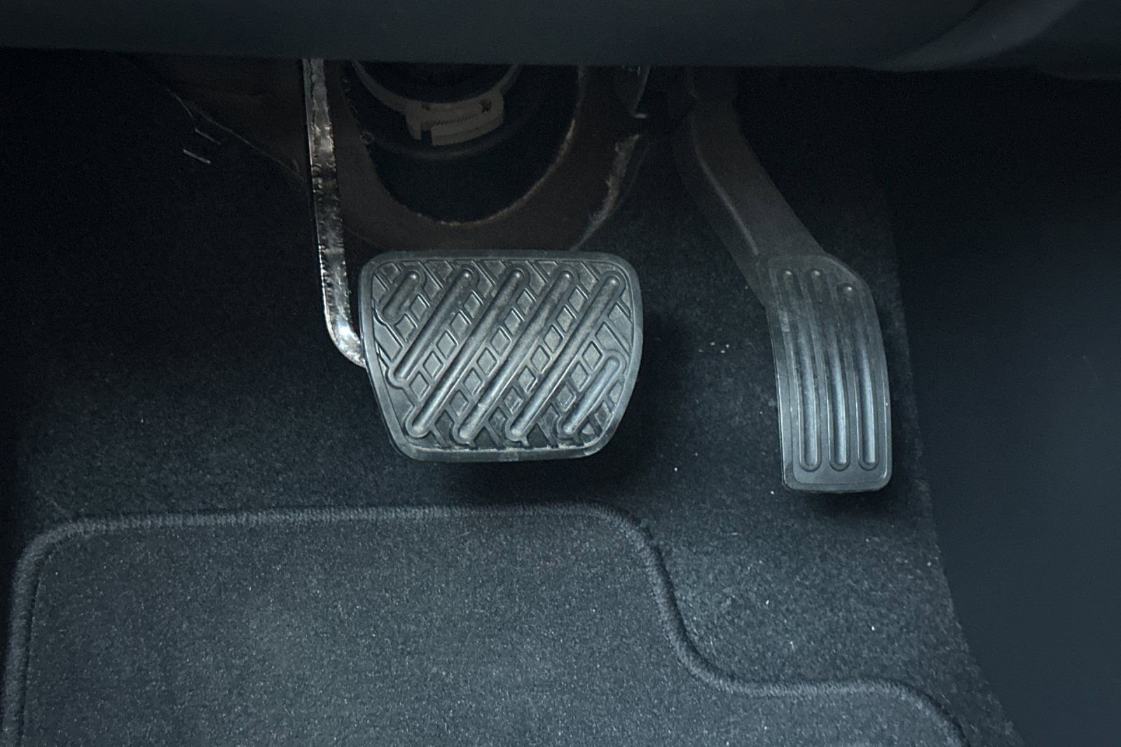 Used 2022 Nissan Pathfinder SL w/ SL Black Package image 46