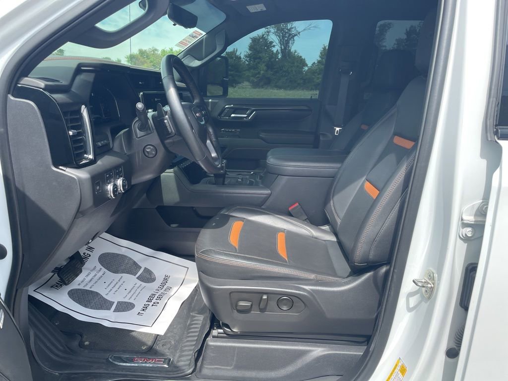 Used 2023 GMC Sierra 1500 AT4 w/ Technology Package image 10