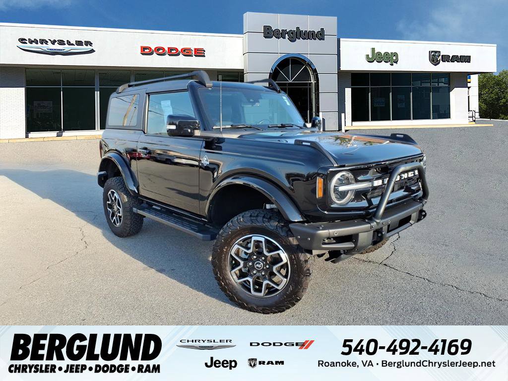 Used 2022 Ford Bronco Outer Banks image 1