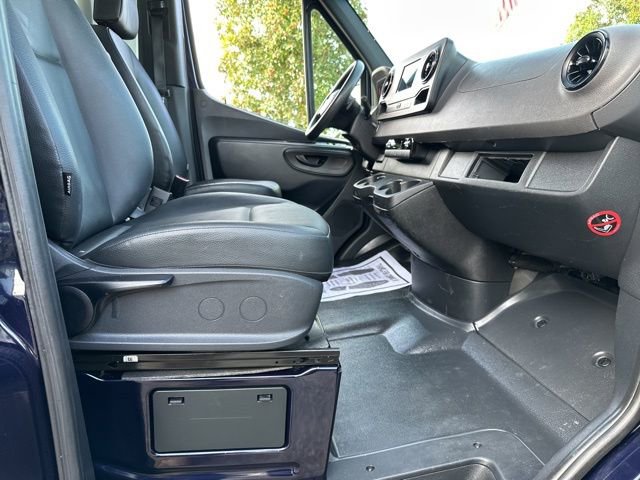 Used 2023 Mercedes-Benz Sprinter 144 Cargo image 21