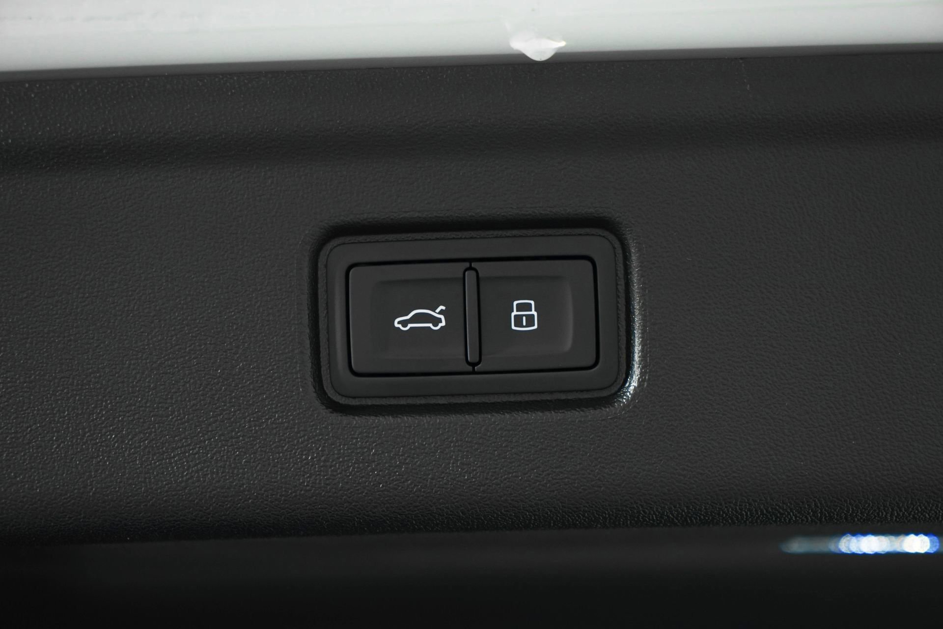 New 2025 Audi A6 e-tron Premium image 26