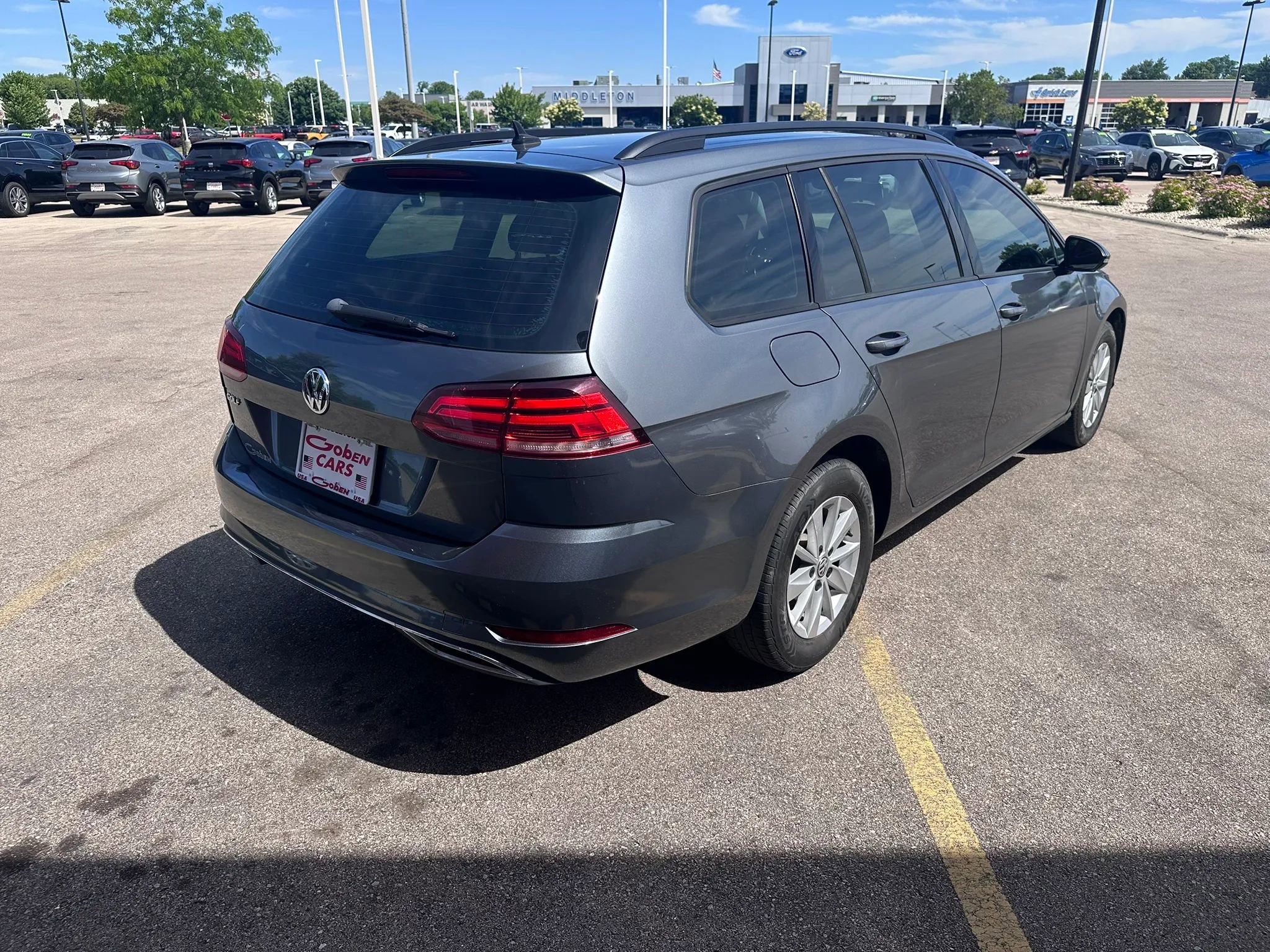 Used 2019 Volkswagen Golf S FWD image 5