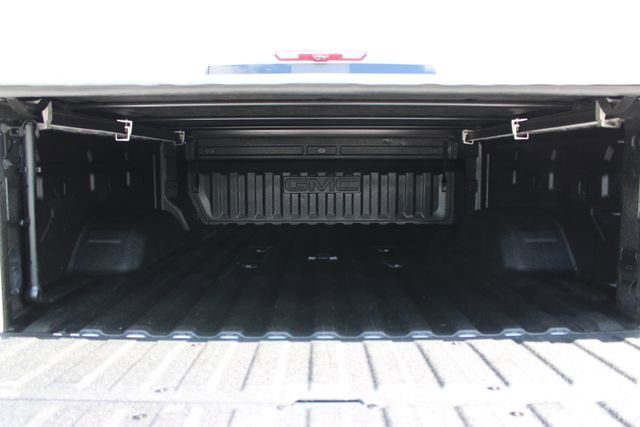 Used 2025 GMC Sierra 2500 AT4 w/ AT4 Premium Plus Package AWD/4WD image 10
