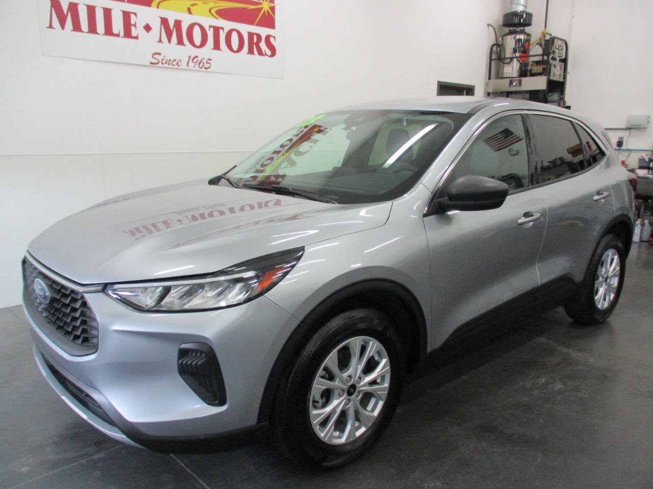 Used 2023 Ford Escape Active image 3