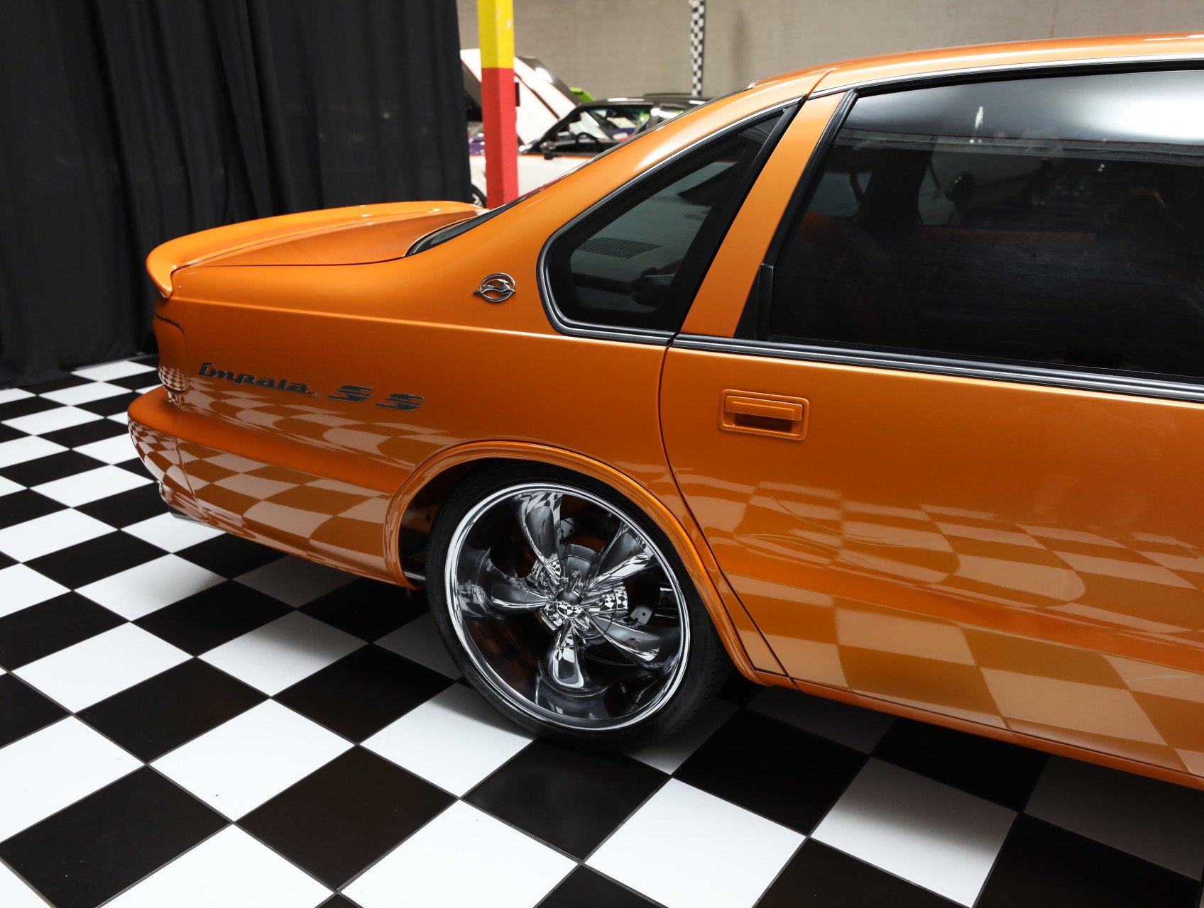 Used 1995 Chevrolet Impala SS RWD image 19