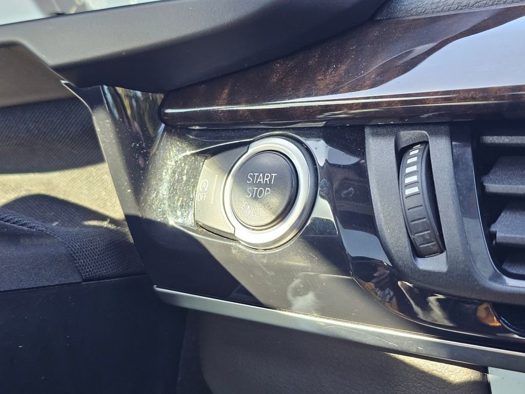 Used 2016 BMW X6 xDrive35i image 17