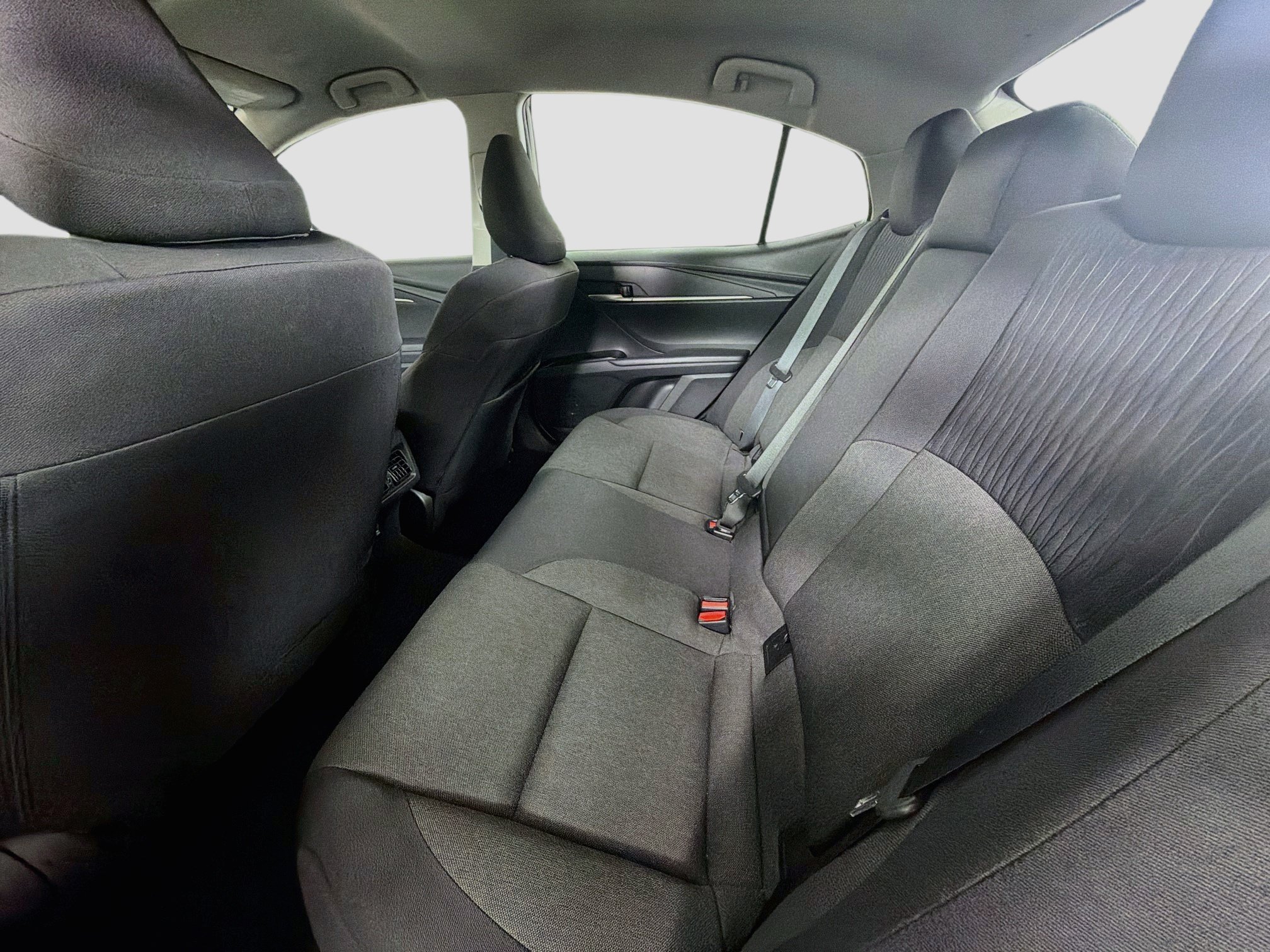 Used 2025 Toyota Camry LE FWD image 26