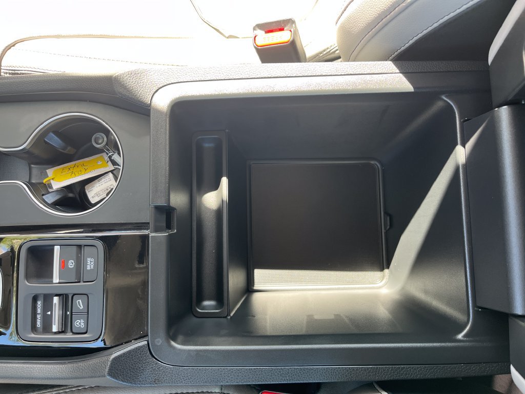 Used 2025 Honda Pilot EX-L image 30