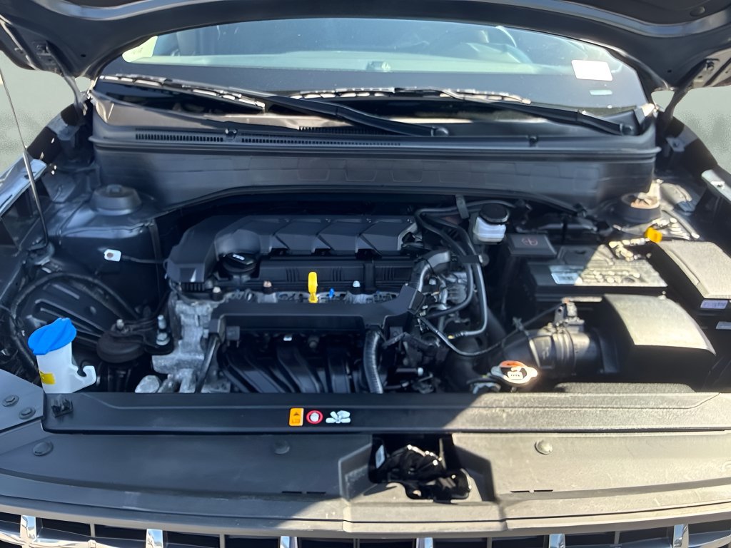 Used 2024 Hyundai Venue SEL FWD image 27