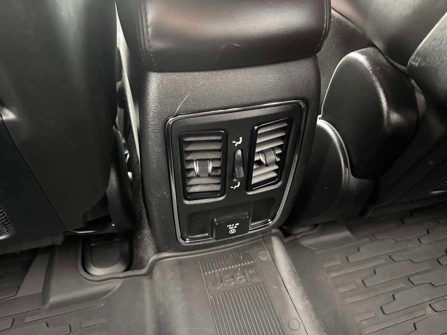 Used 2021 Jeep Grand Cherokee Laredo X RWD image 17