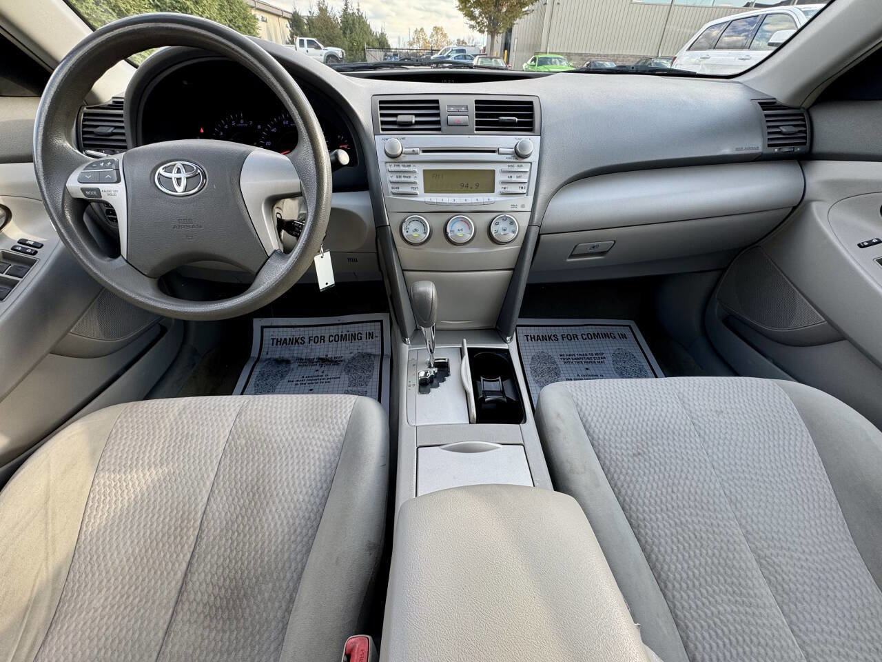 Used 2010 Toyota Camry LE image 13
