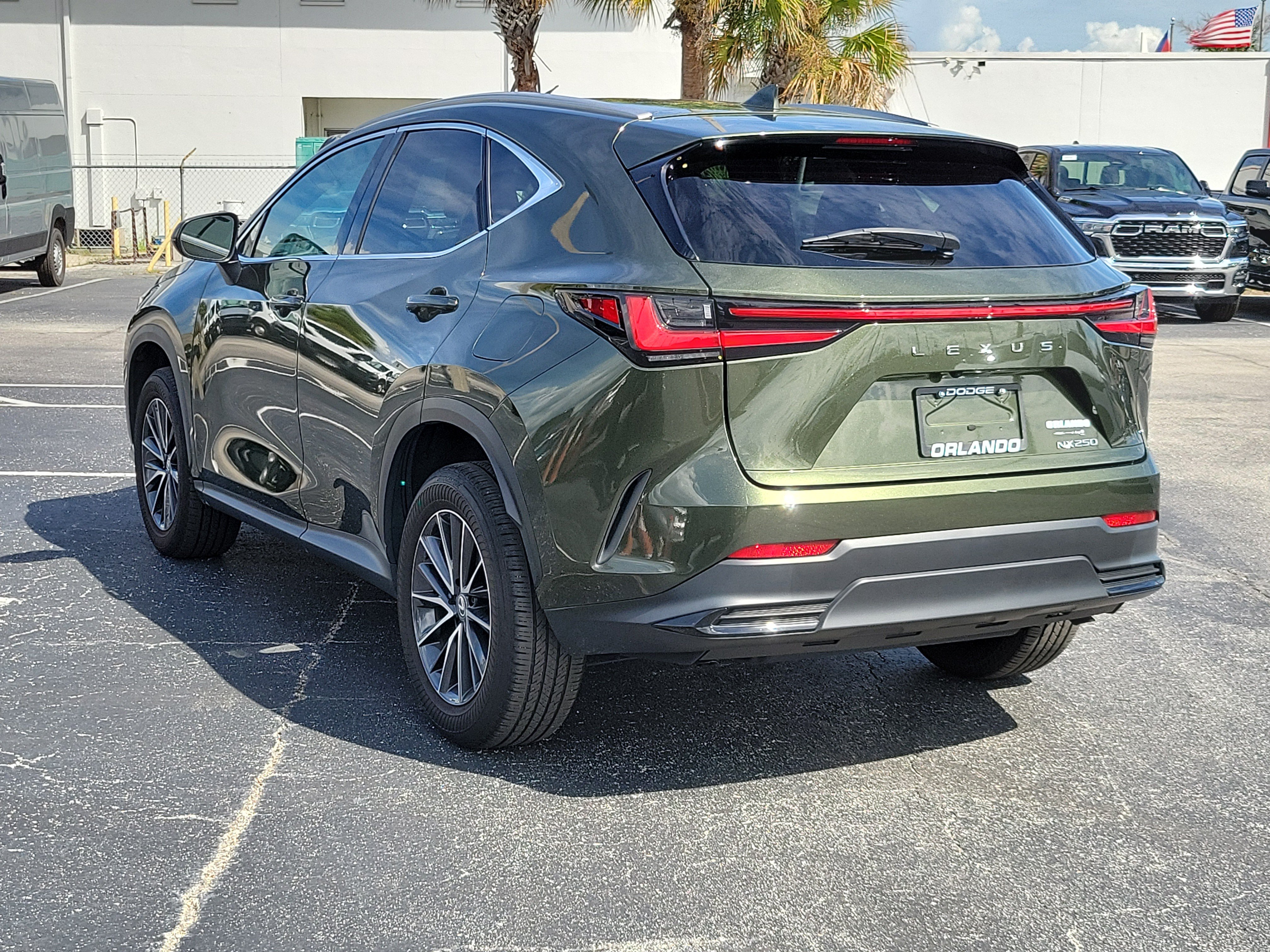 Used 2024 Lexus NX 250 FWD w/ Towing Package (2000 Lbs) image 7
