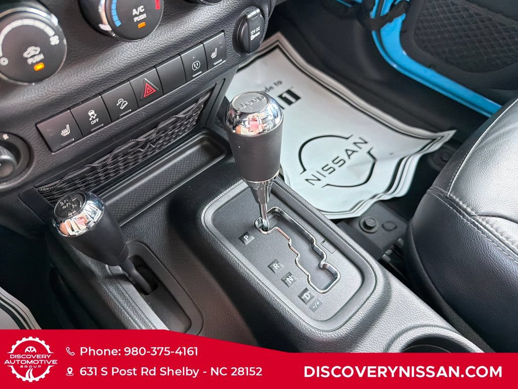 Used 2018 Jeep Wrangler Unlimited Sahara AWD/4WD image 18