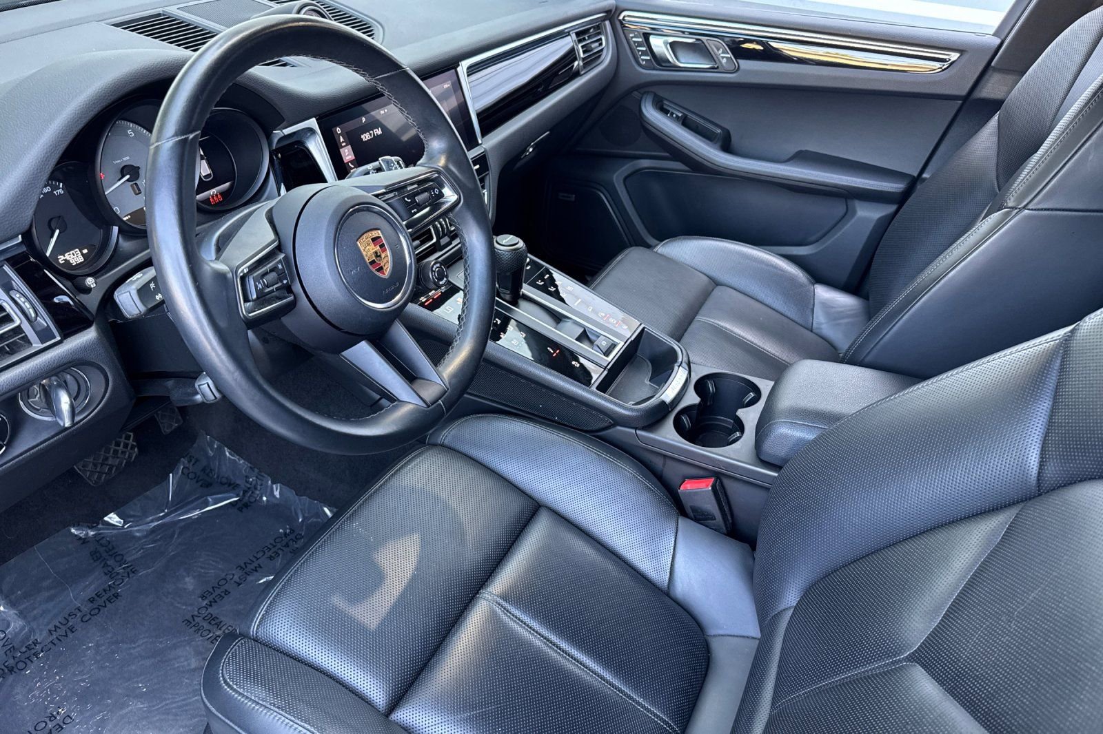 Used 2022 Porsche Macan S image 10