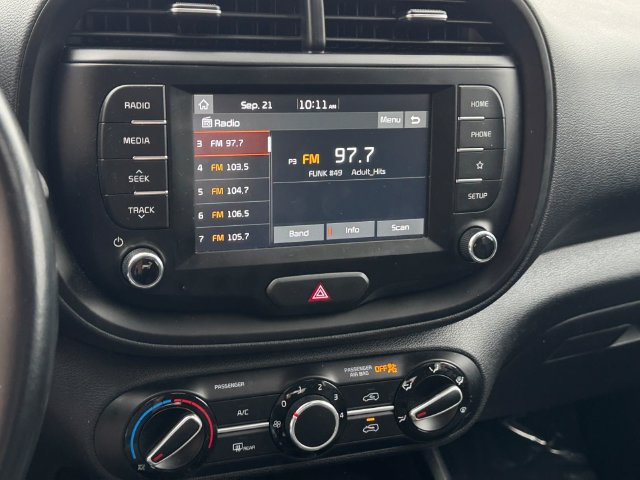 Used 2021 Kia Soul GT-Line FWD image 16