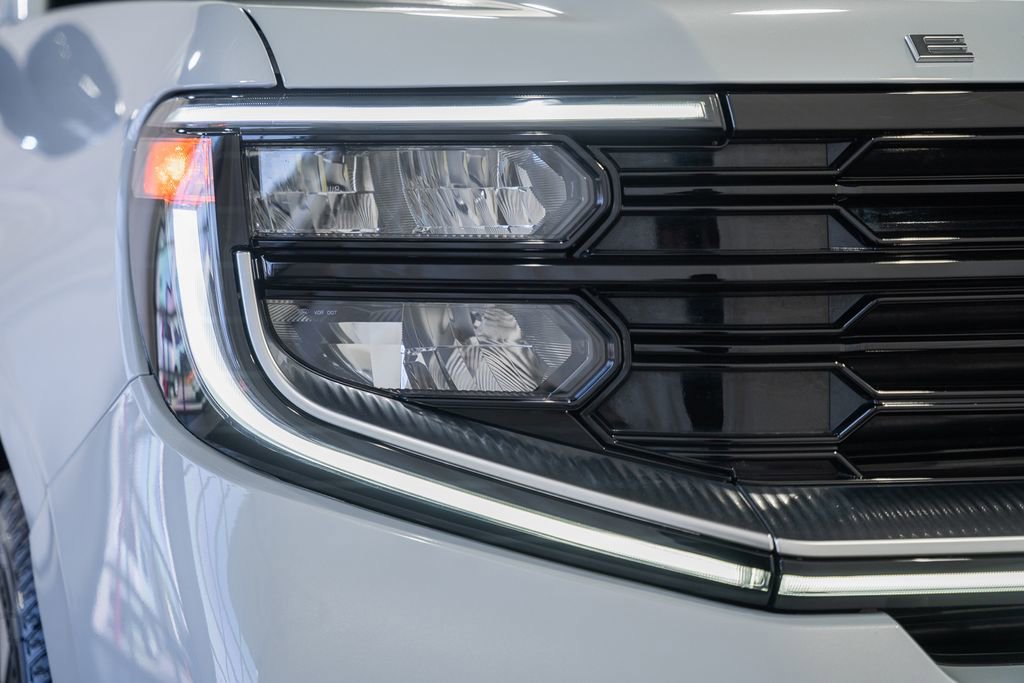 Used 2025 Ford Expedition Max Platinum w/ Driver's Package image 17