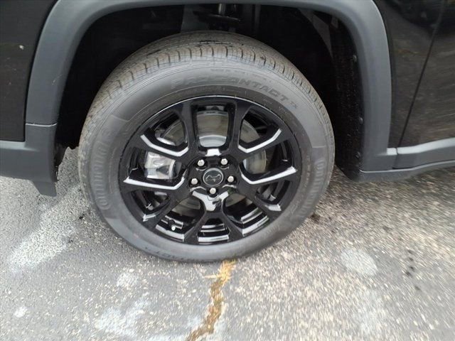 New 2026 Jeep Compass Latitude image 6