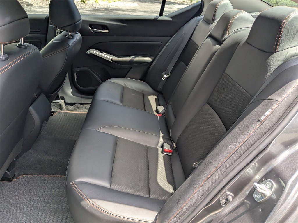 Used 2022 Nissan Altima 2.5 SR w/ Midnight Edition Package image 13