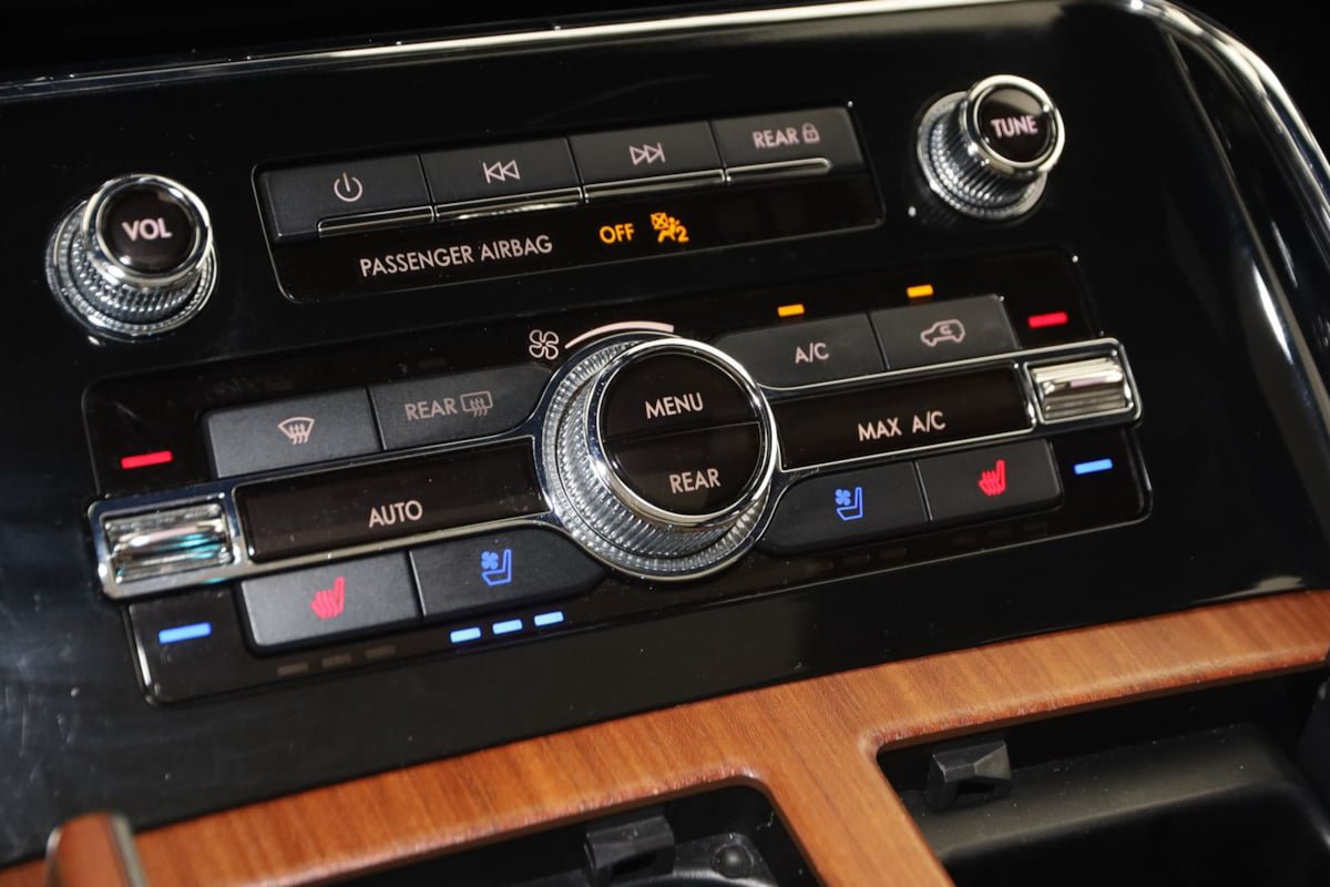 Used 2020 Lincoln Navigator Reserve AWD/4WD image 8