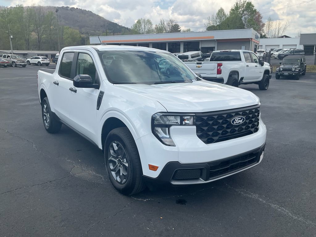 New 2026 Ford Maverick XLT w/ Equipment Group 301A image 3