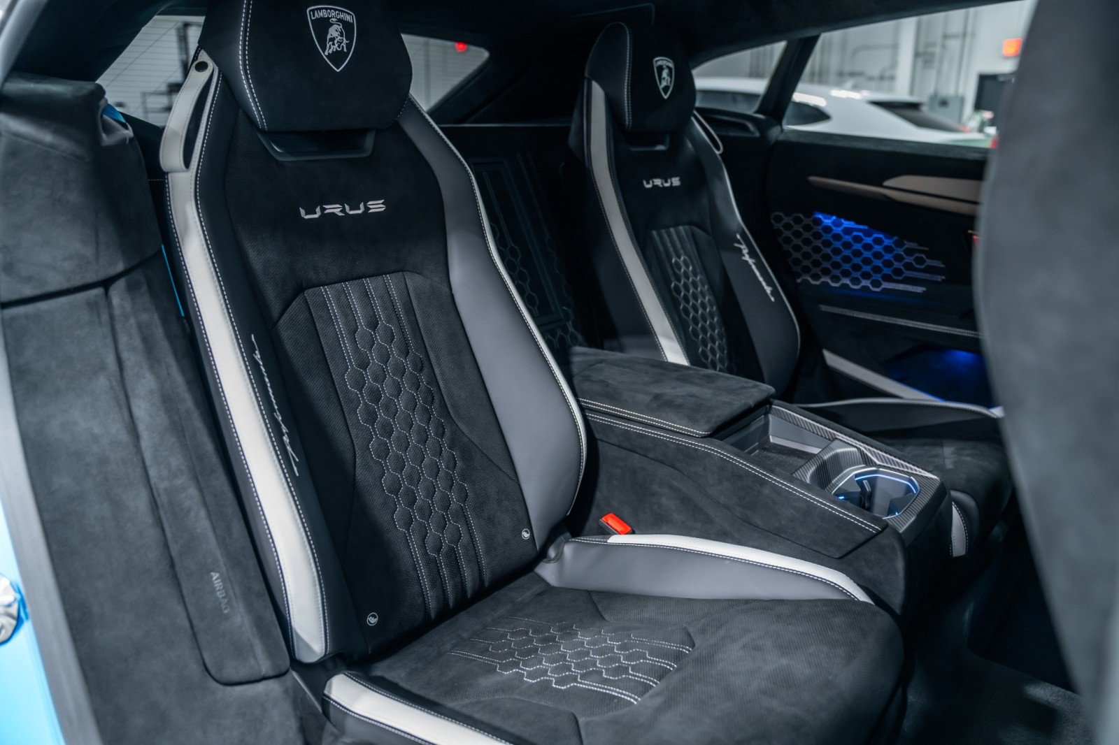 Used 2024 Lamborghini Urus Performante image 14