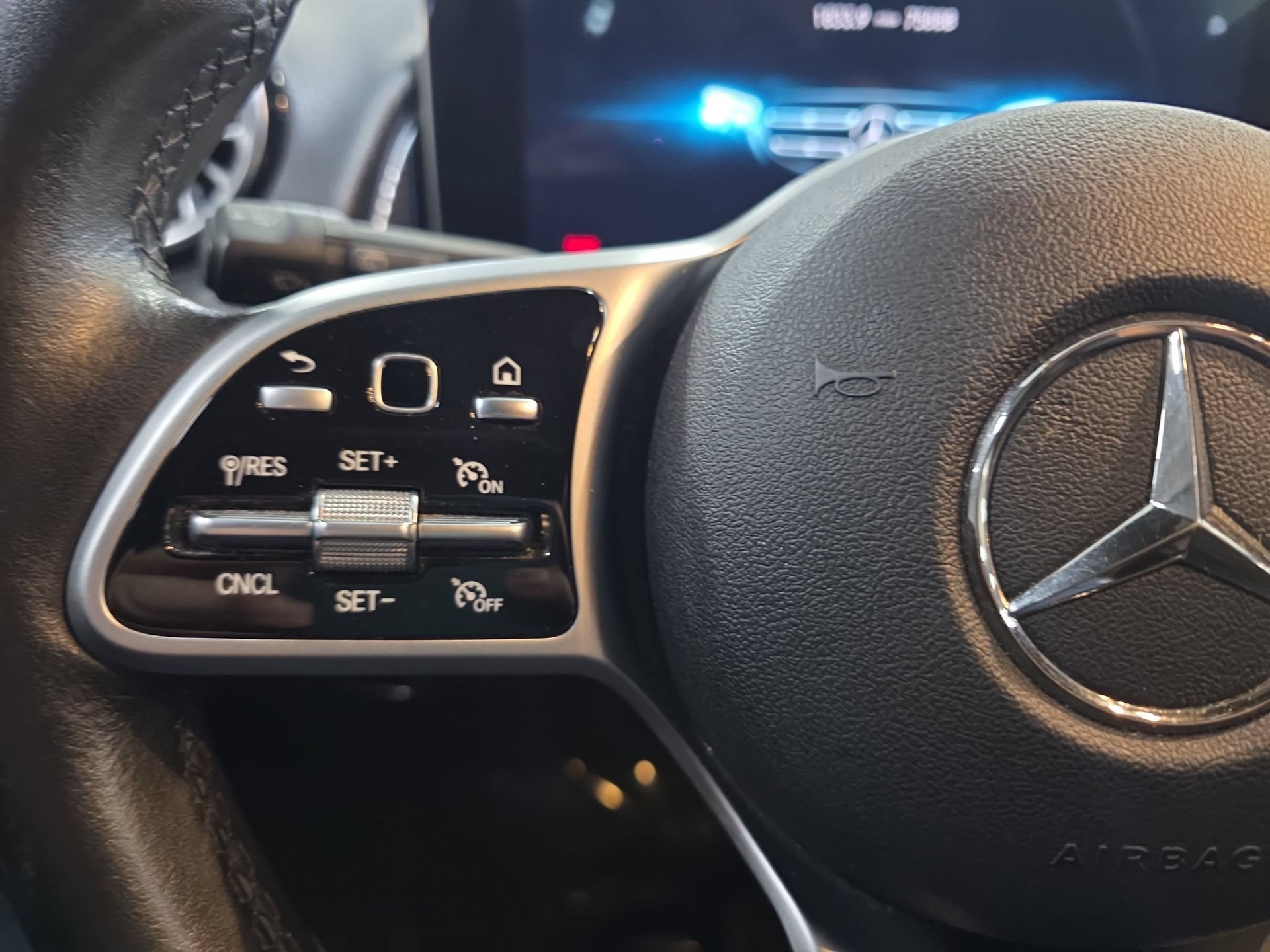 Used 2021 Mercedes-Benz GLB 250 image 17