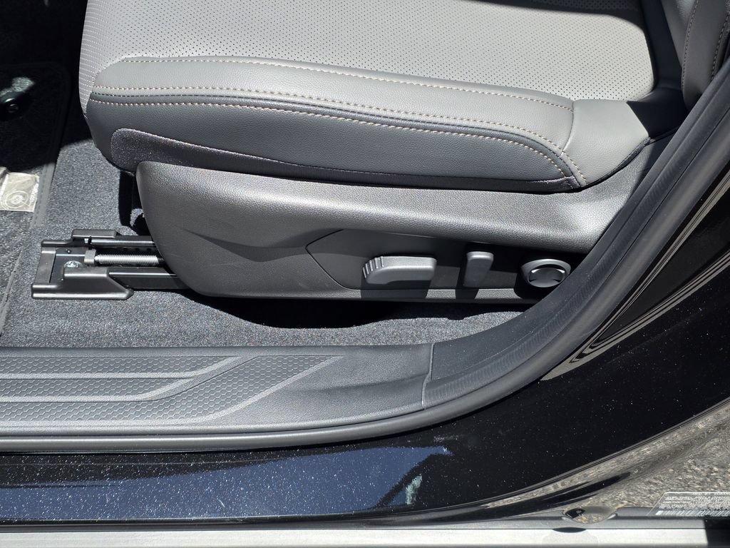 New 2026 Subaru Outback Limited AWD/4WD image 19