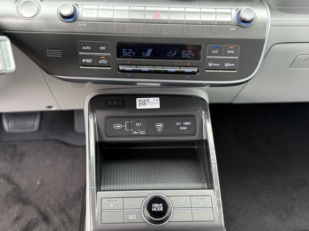 New 2025 Hyundai Kona SEL image 14