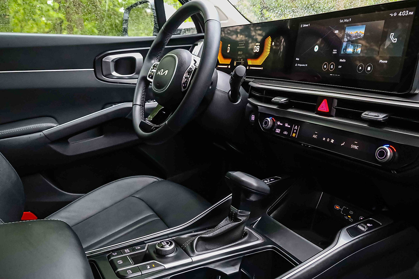 Certified 2025 Kia Sorento S FWD image 25