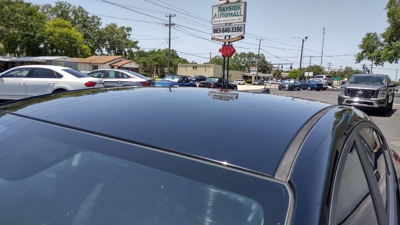 Used 2019 Hyundai Elantra SEL image 9