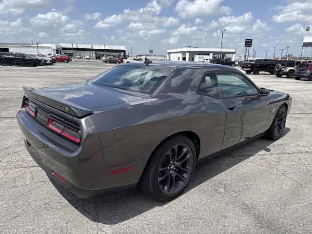 Used 2022 Dodge Challenger R/T Scat Pack RWD image 4