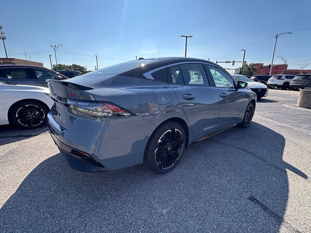 New 2026 Nissan Sentra SR w/ SR Premium Package FWD image 8